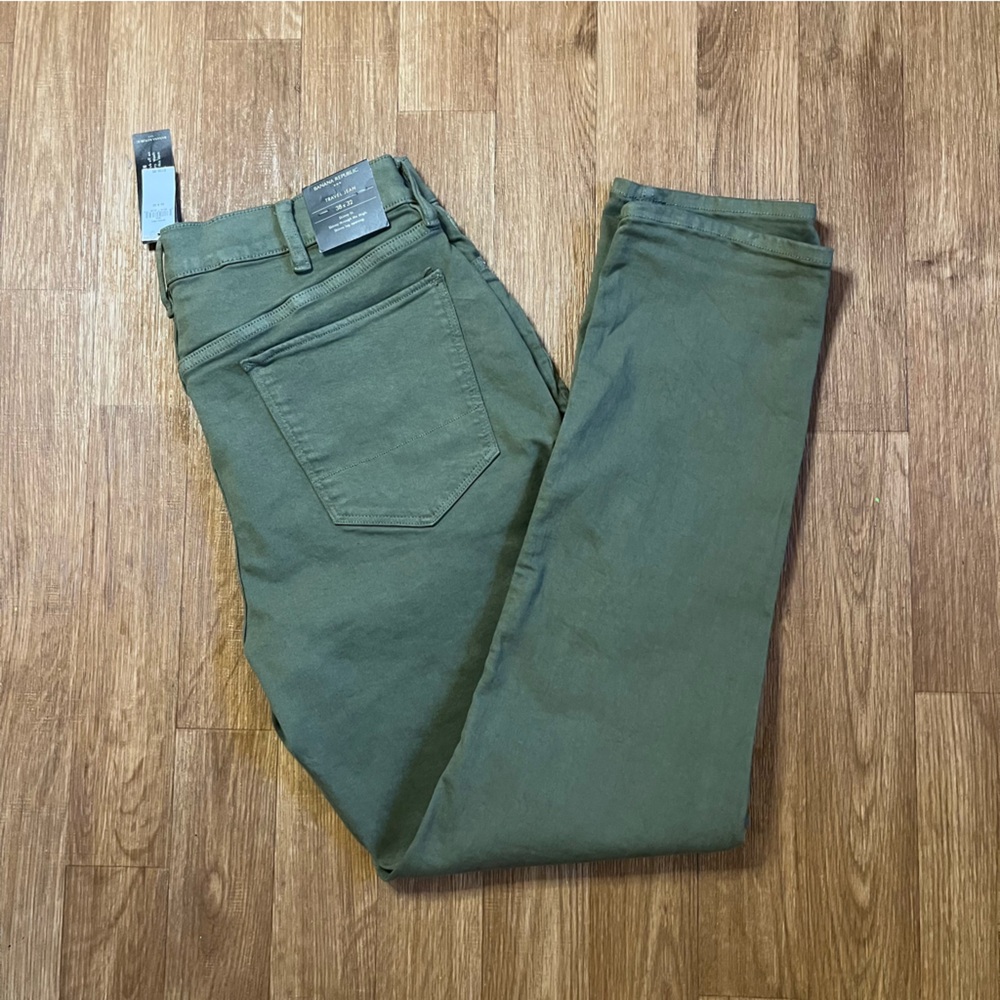 Banana Republic Green Travel Jeans - Picture 6 of 11